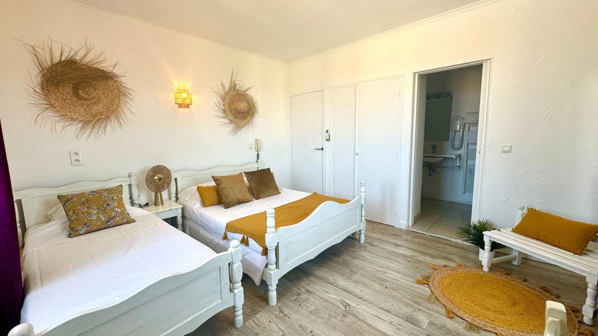 Hotel Les 3 Terrasses Sari-Solenzara Luaran gambar