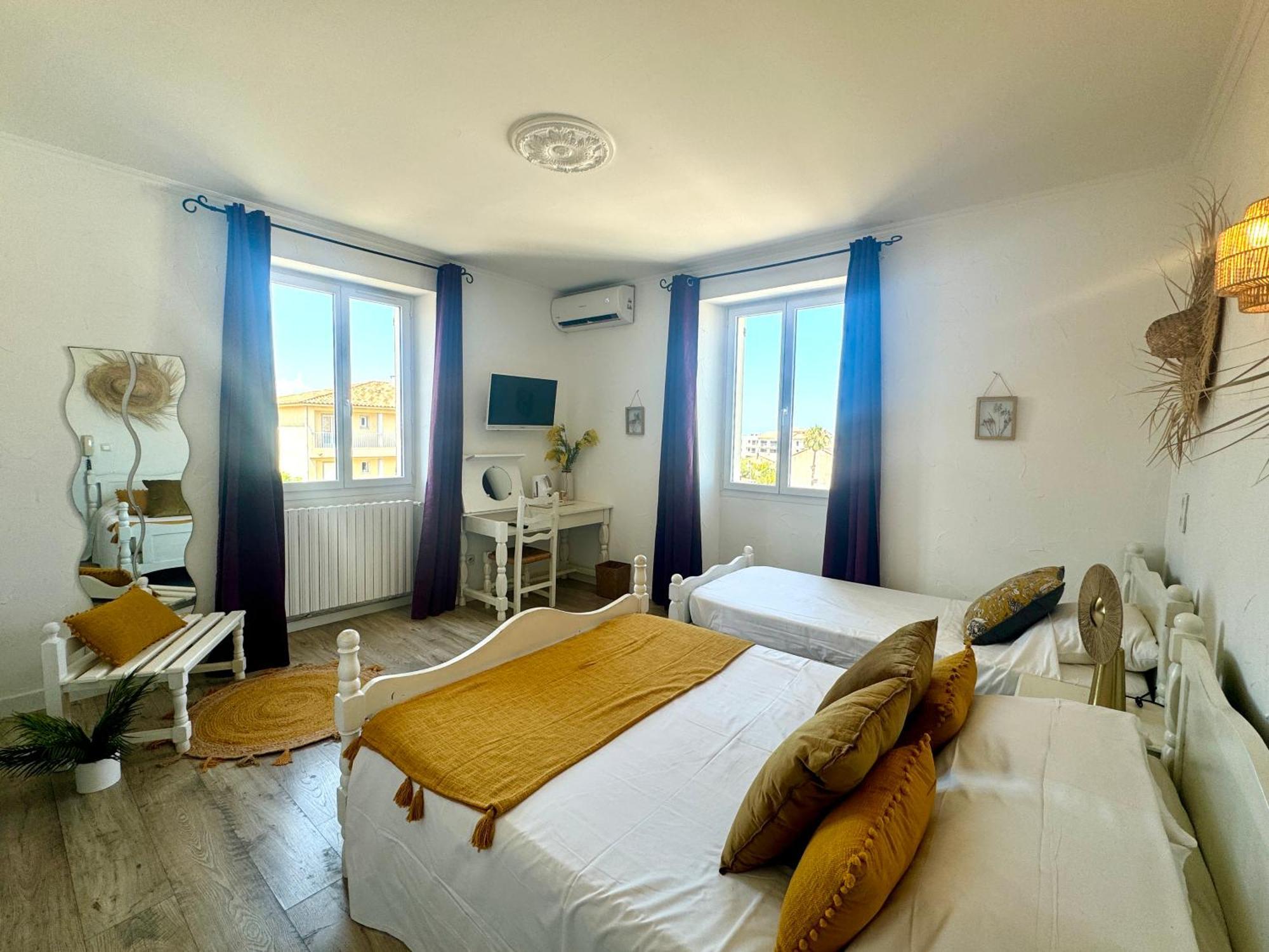 Hotel Les 3 Terrasses Sari-Solenzara Luaran gambar