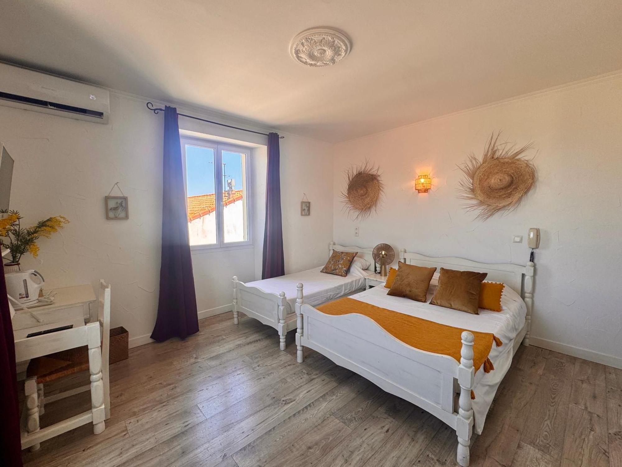 Hotel Les 3 Terrasses Sari-Solenzara Luaran gambar